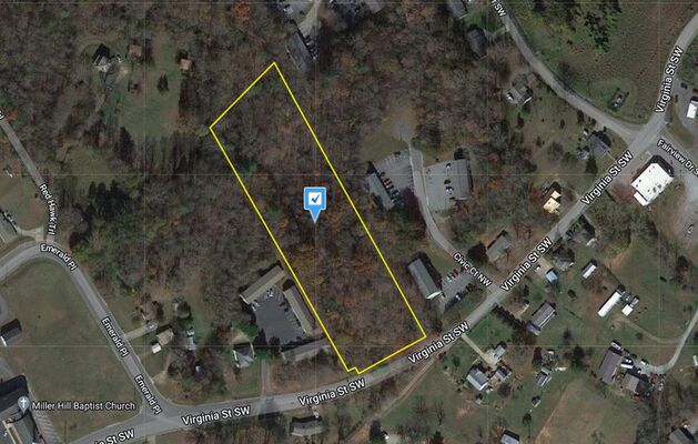 3.48 Acres Within Lenoir City Limits in North Carolina!
