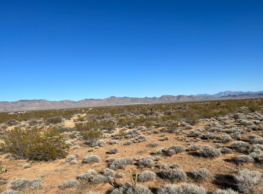SOLD!! Discover Your Oasis: 2.35 Acres of Unspoiled Beauty in Arizona Near Lake Mohave- Yours at $179/month!