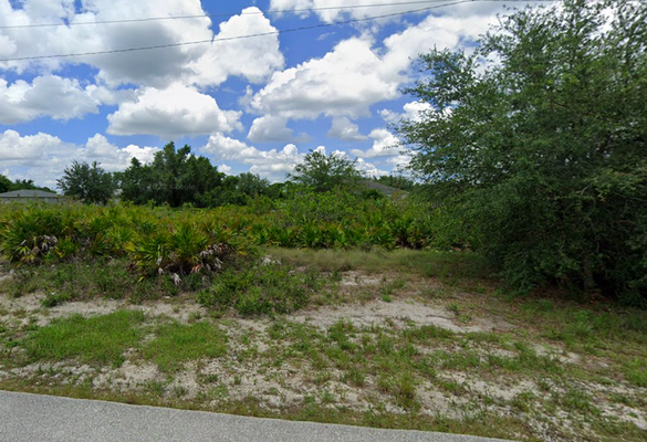 0.25 Acre Property in Lehigh Acres!