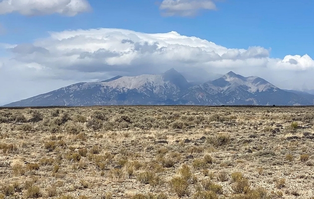 4.90 Acre in San Luis Valley Ranches! Year round access!