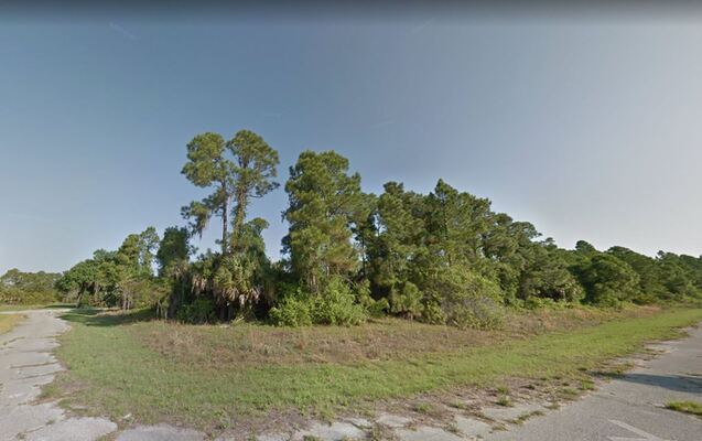 Get the best of Florida on this Perfect 0.31-acre property- only $319.02/month
