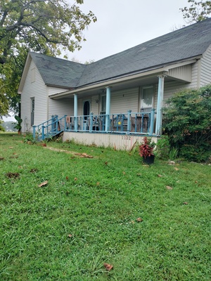 Grandma's House For Sale. Easy HWY Access