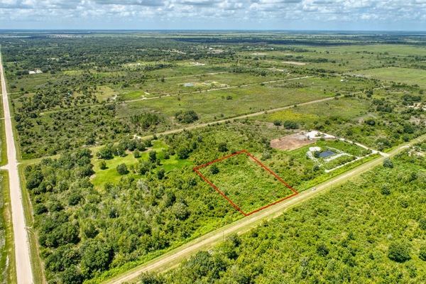Pristine 1.25 Acres with Great Access and Power Across The Street !!